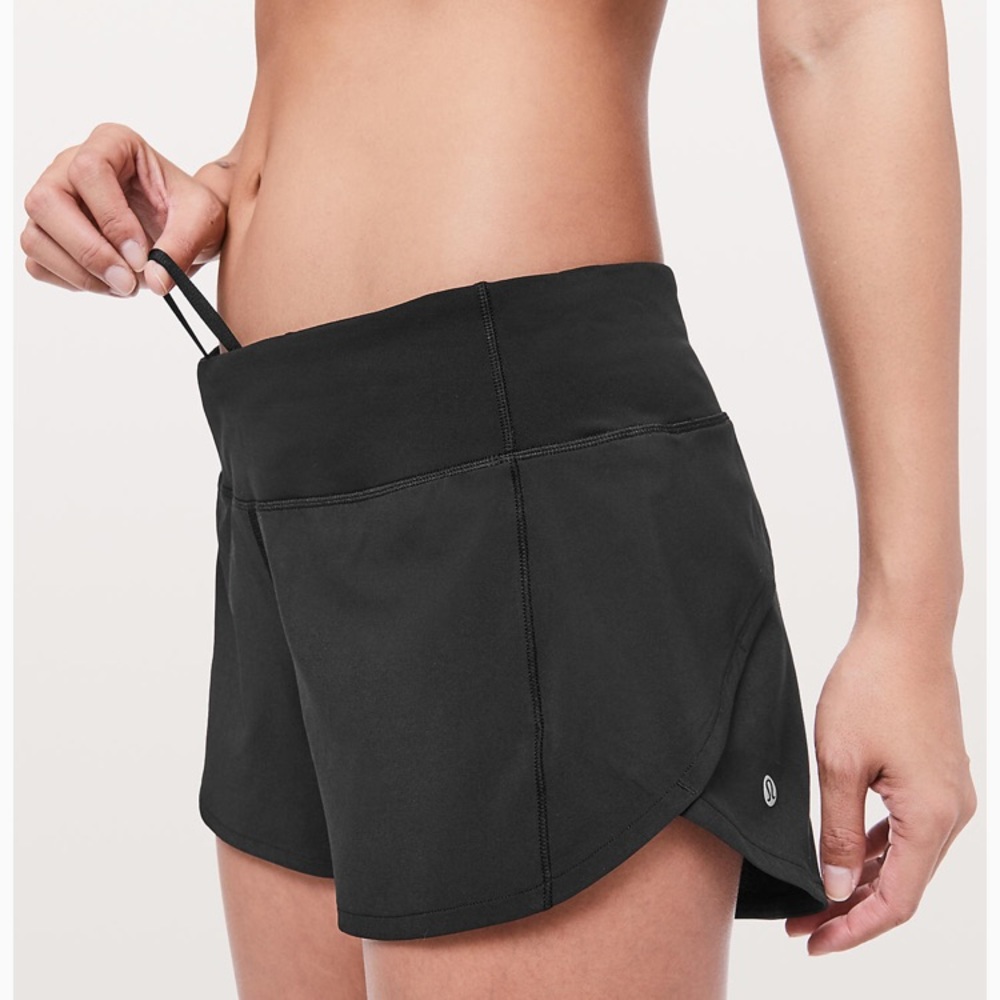 Lululemon athletics running shorts Sz 6